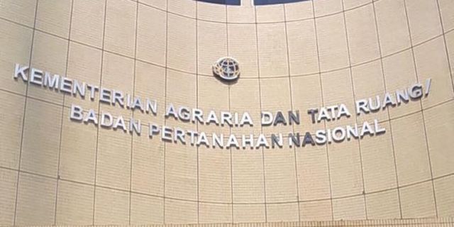 LANTUM: Kebijakan dan Inovasi Pelayanan di Kota Surabaya
