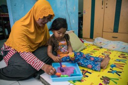 Pengusaha memiliki peran penting dalam mendukung keluarga yang terkena damp