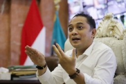 Wali Kota Eri Minta Semua UMKM Surabaya Kantongi Izin Usaha