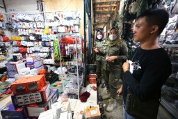 Pemkot Surabaya Fasilitasi 3 Pick Up dan 1000 Karung untuk Bantu Pindahan P