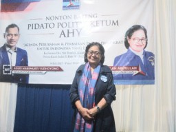 Nonton Bareng Pudato AHY di Rumah Siti Ramlah Abdullah