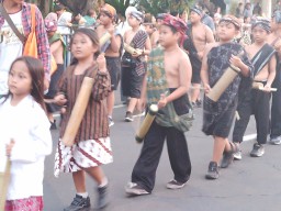 Pemkot Surabaya Usulkan Parade Surabaya Juang Masuk ke dalam KEN Kemenparekraf RI di 2024