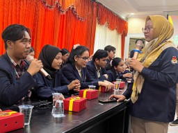 KPU Jatim Gelar FGD dan Praktek Kerja Bersama Peserta Disabilitas dan PPDI