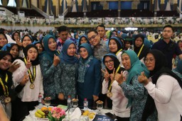 Ribuan Orang Tua Asuh di Surabaya Lulus SOTH Cegah Stunting Lewat Perbaikan Pola Asuh