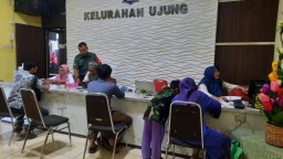 Babinsa Ujung Pantau Layanan Adminduk di Wilayah
