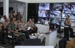 Wakili Danrem 084/BJ, Dandim Hadiri Acara Penyerahan Bodycam Oleh Kapolda Jatim Kepada Satlantas