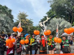 PKS Surabaya Kampanyekan Progrom Jitu untuk Rakyat di depan KBS