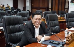 Abdul Ghoni Edukasi Masyarakat Pentingnya Datang ke TPS