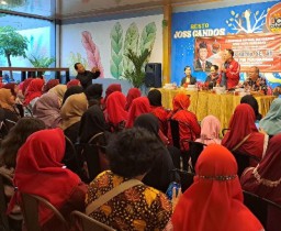 Reses Anas Karno, Warga minta Akses Beasiswa Kuliah dibuka Lebar