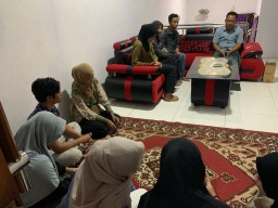 Kelompok 9 KKNP-P Unmuh Sidoarjo Kunjungi Sekdes Nogosari Pacet Kabupaten Mojokerto
