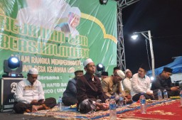 Abdul Ghoni Mukhlas Ni’am Hadiri Haul Akbar Sesepuh Kejawan Lor, Doakan Pemilu Kondusif dan Lancar