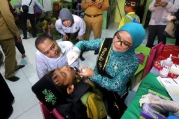 Wali Kota Eri Cahyadi Targetkan Imunisasi Polio Tuntas 100 persen di Hari Ketiga