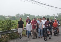 Dari Banjir Sepinggang Jadi Selutut, Pemkot Surabaya Bangun Tanggul dan Tinggikan Jalan Tengger Raya