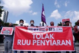 Koalisi Masyarakat dan Pers di Surabaya Tolak RUU Penyiaran