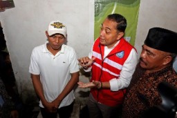 Walikota Eri Resmikan Master Meter, Ratusan Warga Tambak Dalam bisa Nikmati Air PDAM Setelah 20 Tahu