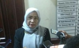 DPRD Surabaya Beri Solusi PD Pasar Surya Terkait Pedagang di Trotoar