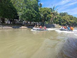 Cegah Pembuangan Limbah Rumen, Pemkot Surabaya Terjunkan Tim Gabungan Sisir Kalimas