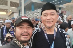 Komedian Ini Puji Petugas Haji Indonesia