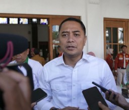 65 Sekolah di Surabaya Terima Penghargaan Adiwiyata Tingkat Kota