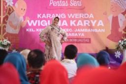 Tingkatkan Pemberdayaan Lansia, Pemkot Surabaya Tambah Anggaran Karang Werda