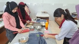 Dinkopdag Fasilitasi Pelatihan Berwirausaha untuk Perempuan dan Pemuda Surabaya