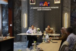 Audiensi dengan KAI Daop 8, Wali Kota Eri Cahyadi Bahas Pembangunan Saluran Air hingga JPO A. Yani