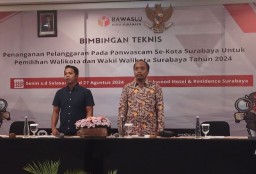 Bawaslu Kota Surabaya Perkuat Pengawasan dan Edukasi Panwaslu Kecamatan