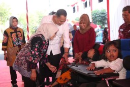 Pemkot Surabaya Gelar Baksos Terintegrasi Gratis di Momen HUT ke-79 RI