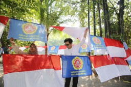 Lantik Pengurus Karang Taruna Periode 2024-2029, Lakukan Konvoi Hingga Pembentangan Bendera