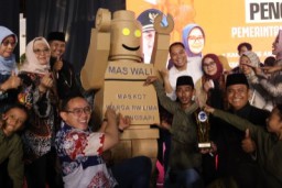 Wali Kota Eri Cahyadi beri Penghargaan untuk Kampung Responsif Gender