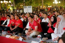 Wali Kota Eri Ajak Warga Nobar Timnas Indonesia vs Australia di Surabaya Expo Center, Gratis!