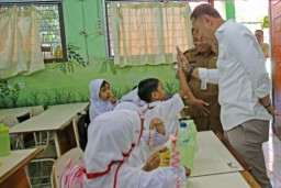 Sukses Tekan Kemiskinan Ekstrem-Stunting, Sri Mulyani Beri Insentif Rp19 Miliar ke Surabaya