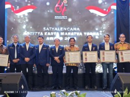 Pj Bupati Jeneponto Junaedi Bakri Terima Penghargaan Satyalancana Aditya Karya Mahatva Yodha