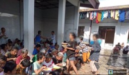 Patroli Satpol PP Surabaya Jangkau 13 Muda-Mudi saat Pesta Miras