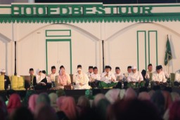 PJs Wali Kota Surabaya Restu Novi Sampaikan Pesan Perjuangan Kyai dan Ulama di Hari Santri Nasional