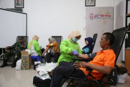 Pemkot Surabaya bersama Pilar Sosial Kecamatan Bubutan Gelar Baksos hingga Donor Darah