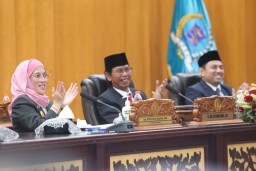 Pimpinan DPRD Kota Surabaya 2024-2029 Resmi Ditetapkan
