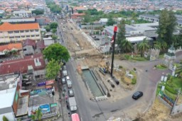 Proyek Jalan Menganti Wiyung - Babatan Unesa Surabaya Ditarget Rampung Desember Guna Urai Kemacetan