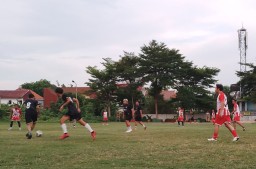 HUT ke-60 Tahun, Golkar Surabaya Gandeng Judes Gelar Fun Football