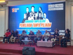 RDS dan Unitomo Bedah Demokrasi Pancasila dalam Fenomena Kotak Kosong