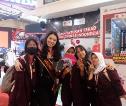 FIFGROUP Ladies Bawa Gaya dan Pesona Berbeda Setiap Hari di IMOS 2024