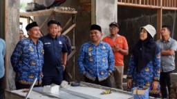 Pj Bupati Jeneponto Meninjau Pembangunan Pasar dan Infrastruktur Desa