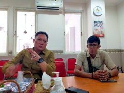 Dipimpin Camat Benowo, Tim Gabungan Evakuasi 12 Wanita di Rumah Kosong Sememi Surabaya