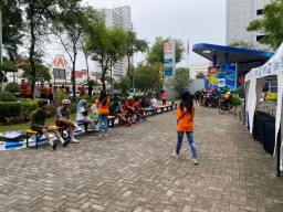 Dorong Penggunaan QRIS di Masyarakat, BRI BO Surabaya Kapas Krampung Gelar Tunjungan Loop