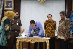 Oemkot Surabaya dan Yayasan Wijaya Kusuma Lakukan MoU Kembalikan Aset Tanah di Kawasan Jagir