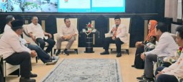 PKS Kota Surabaya Silaturrahim ke Eri - Armuji di Balai Kota