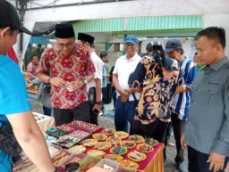 SMSI Surabaya - JUDES Gelar Pameran Batu Permata 2024