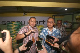 Menko Pangan dan Mendag Tinjau Pasar Dukuh Kupang Surabaya, Sebut Harga dan Stok Bapok Stabil