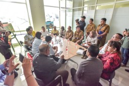 Wali Kota Eri Cahyadi Mediasi Pengelola dan Penghuni Apartemen Bale Hinggil Terkait Akses Fasum