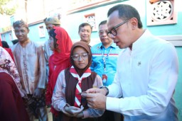 Wamendagri Apresiasi Layanan Kependudukan Berbasis Digital di Kota Surabaya